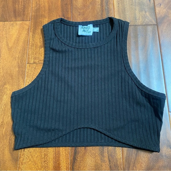 Princess Polly Tops - Princess Polly Black Ribbed Basic Crop Top Women’s Size 6